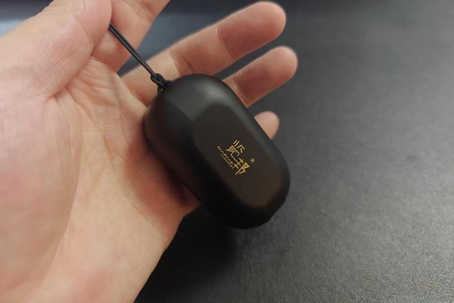 性价比推荐2款必入备受推崇降噪耳机AYX爱游戏2024年降噪耳机超高(图1)