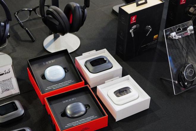 S 2025：展示众多形态的耳机新品爱游戏爱体育1MORE万魔参展CE(图4)